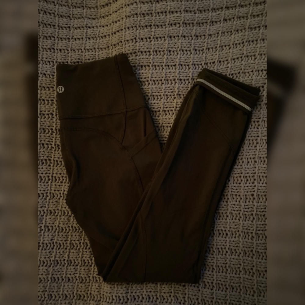 Lululemon “In Movement Tight 25” Everlux” Leggings